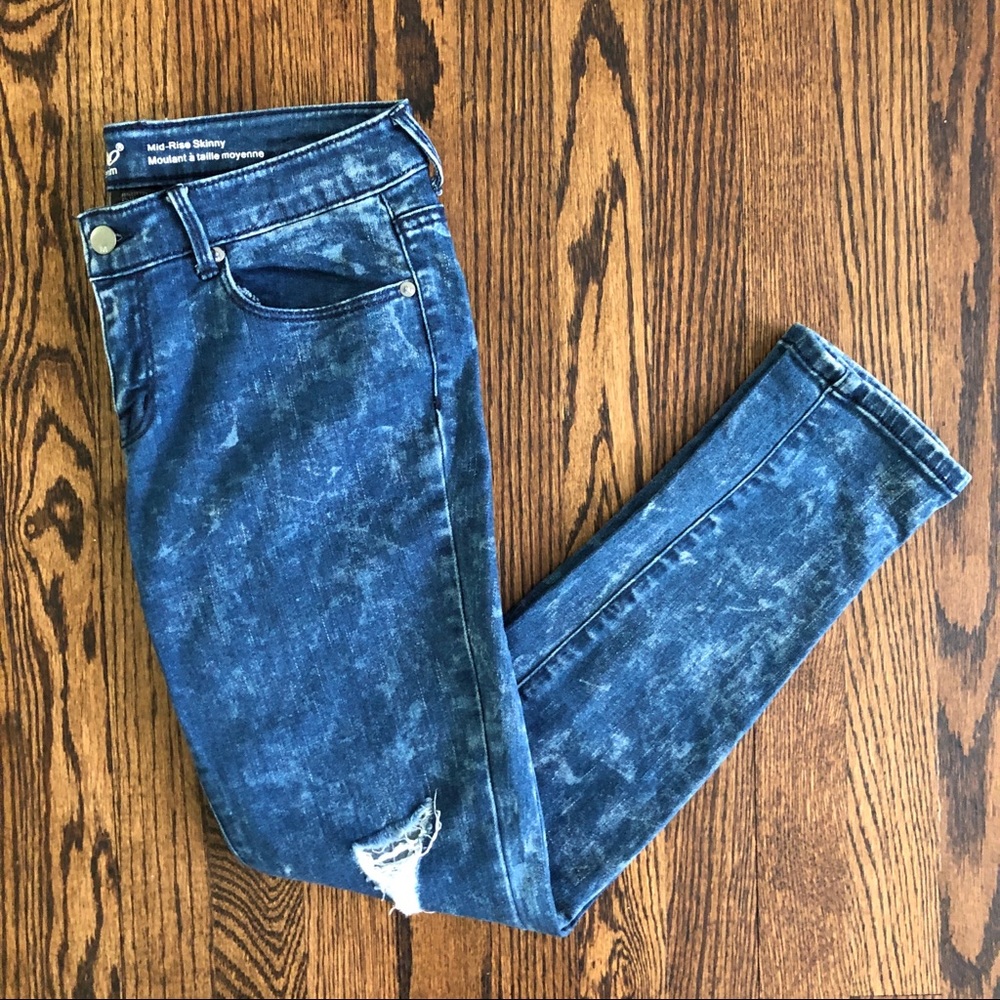 Distressed Jeans